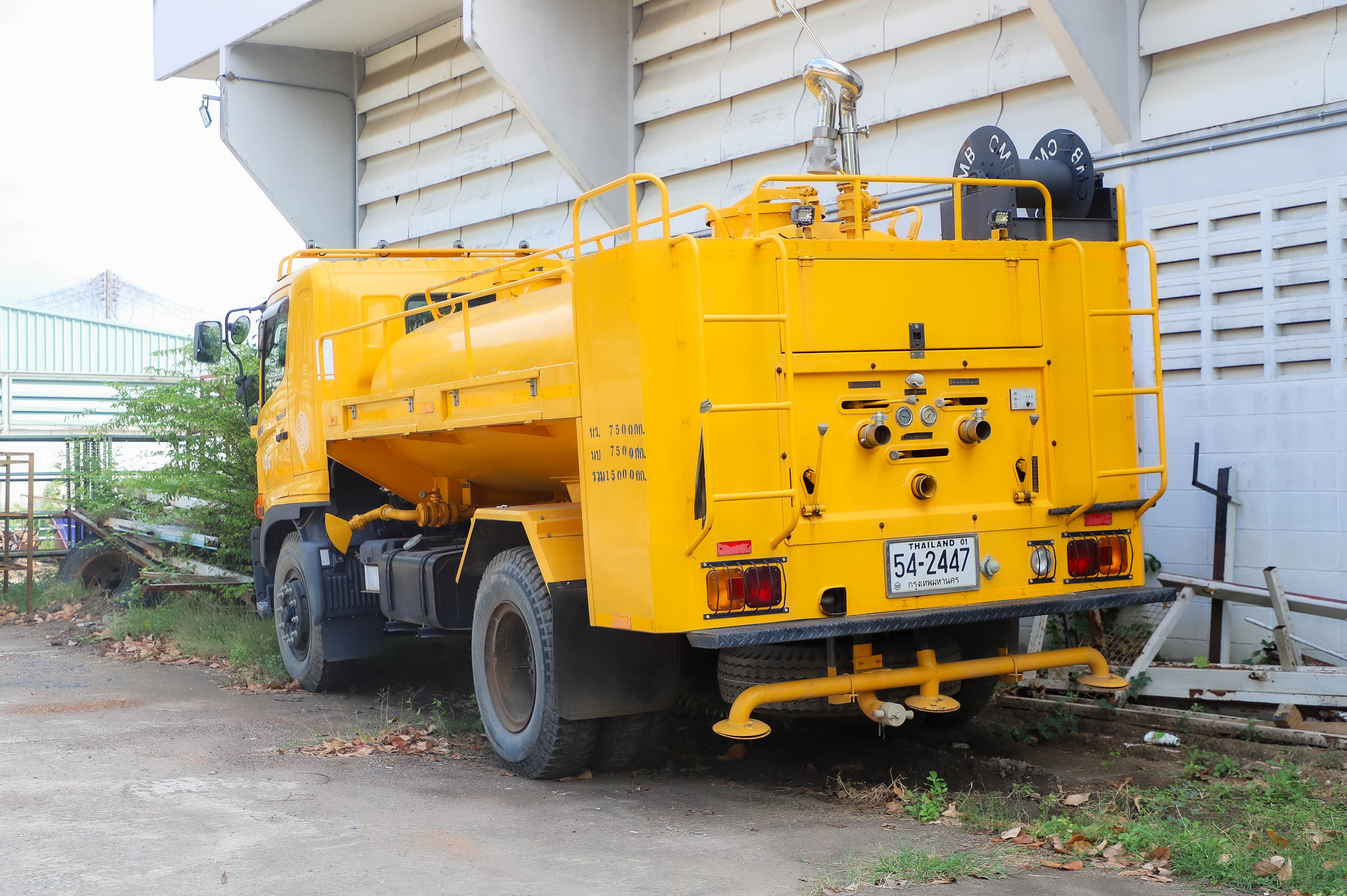 title - รองเลขาฯ ส.ป.ก. ลงพื้นที่มอบนโยบายการดำเนินงานแก่ สพป. พร้อมทั้งตรวจเยี่ยม ส.ป.ก.ปทุมธานี